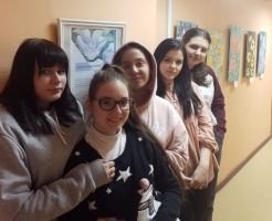 Студентки 3 курса специальности ДПИ